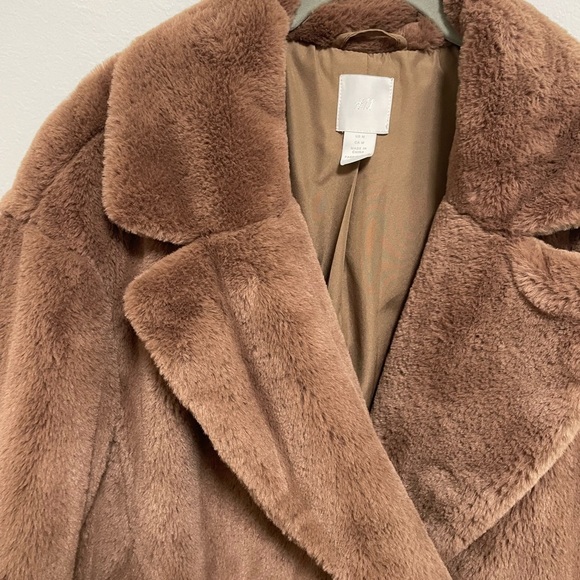 H&M Brown Fuzzy Coat Size Medium - Picture 2 of 5